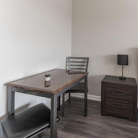 Bargain Downtown Memphis Apartment W Amenities Bagian luar foto