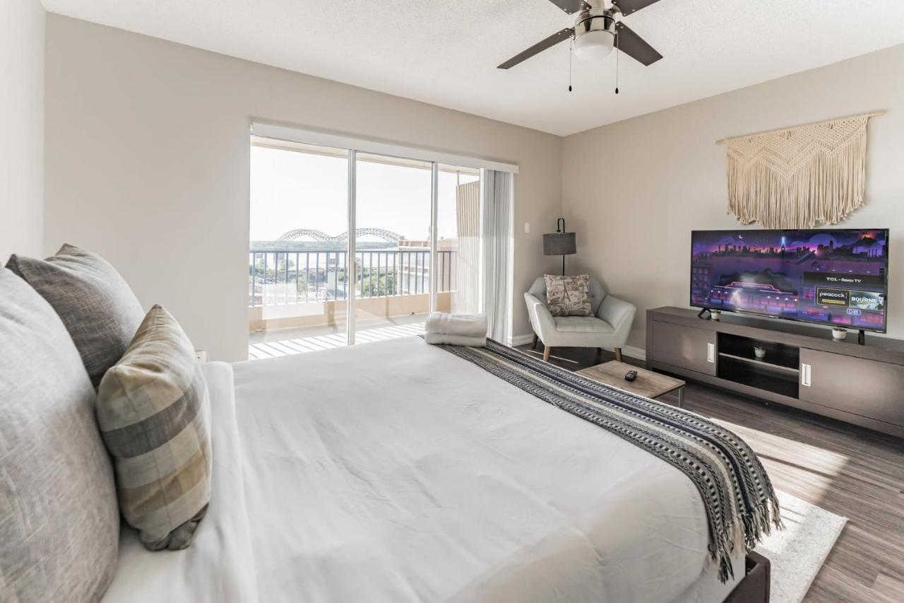 Bargain Downtown Memphis Apartment W Amenities Bagian luar foto