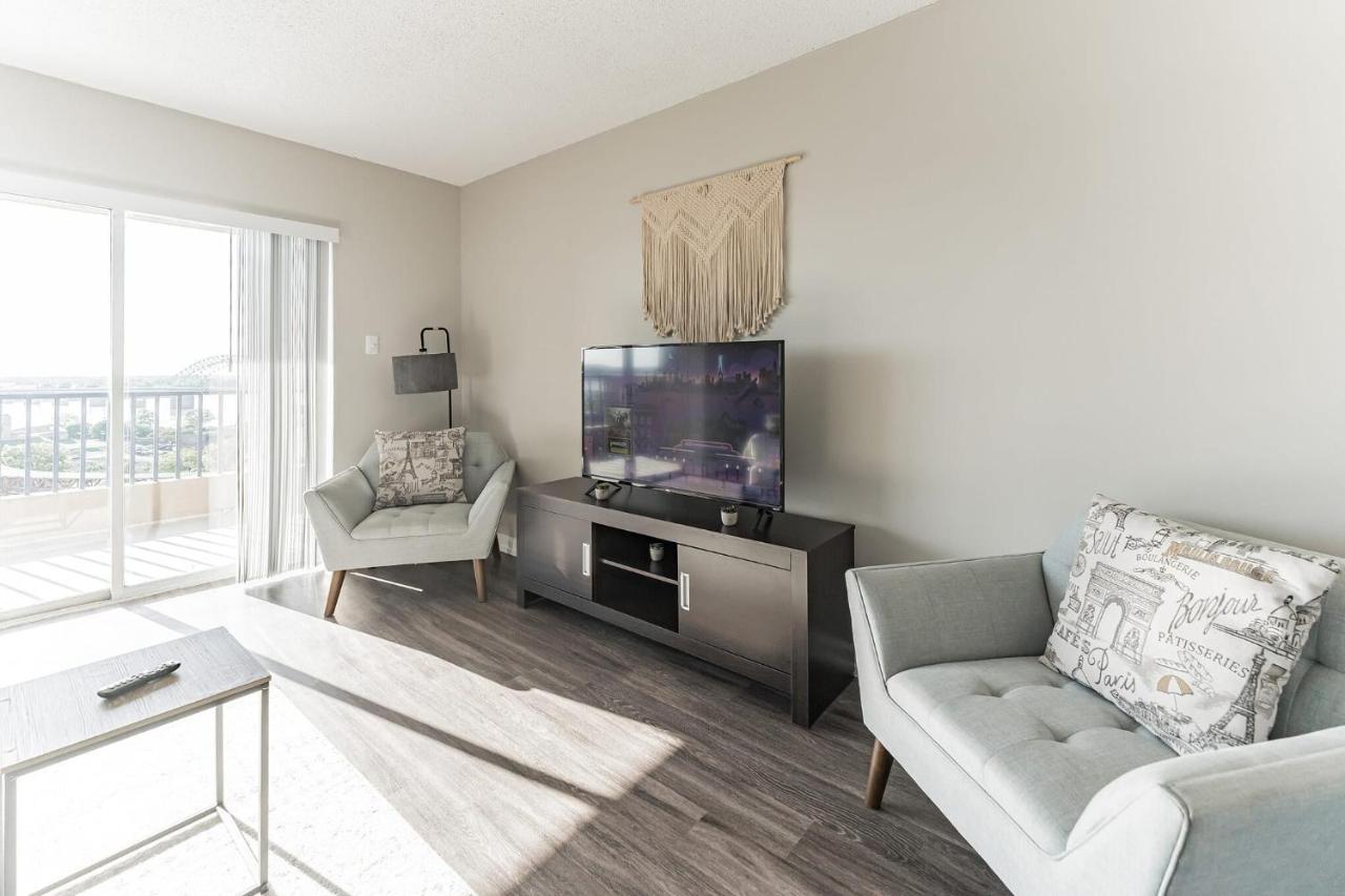 Bargain Downtown Memphis Apartment W Amenities Bagian luar foto